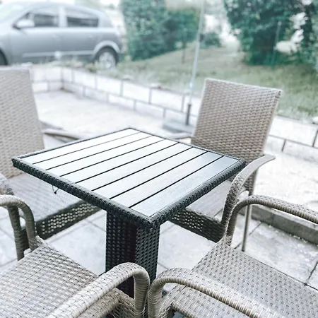 Apartment Wunderschoenes In Ruhiger Lage I 2-4 Personen