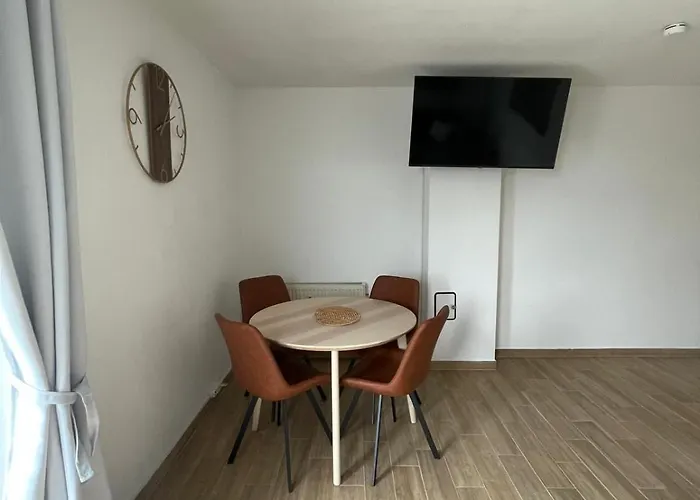 Apartment Wunderschoenes In Ruhiger Lage I 2-4 Personen