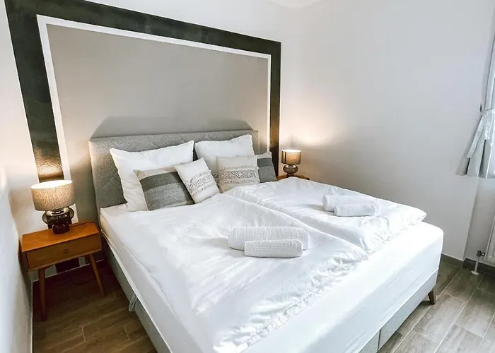 Wunderschoenes In Ruhiger Lage I 2-4 Personen *